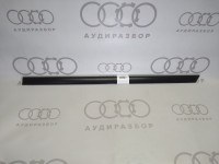Защитный молдинг задней двери левый VAG 8A0853967A на Ауди 80 B4