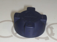 Крышка расширительного бачка VAG 443121321 на Ауди 80/90/100/A4/A6 B3, B4, C3, C4, B5