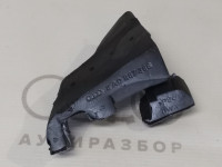 Уплотнитель справа спереди  VAG 893867368A 8A0867368 на Ауди 80/90 B3, B4