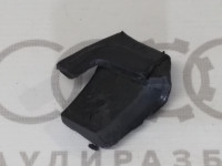Уплотнитель обшивки двери справа спереди VAG 8A0867382 на Ауди 80 B4