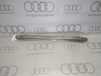Брус безопасности VAG 8A0833507A на Ауди 80 B4