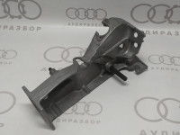 Кронштейн ножн. органа управл. 4A1721115B на Ауди 100/A6 4A2, C4